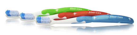 Набір трьох зубних щіток Silver Care середніх